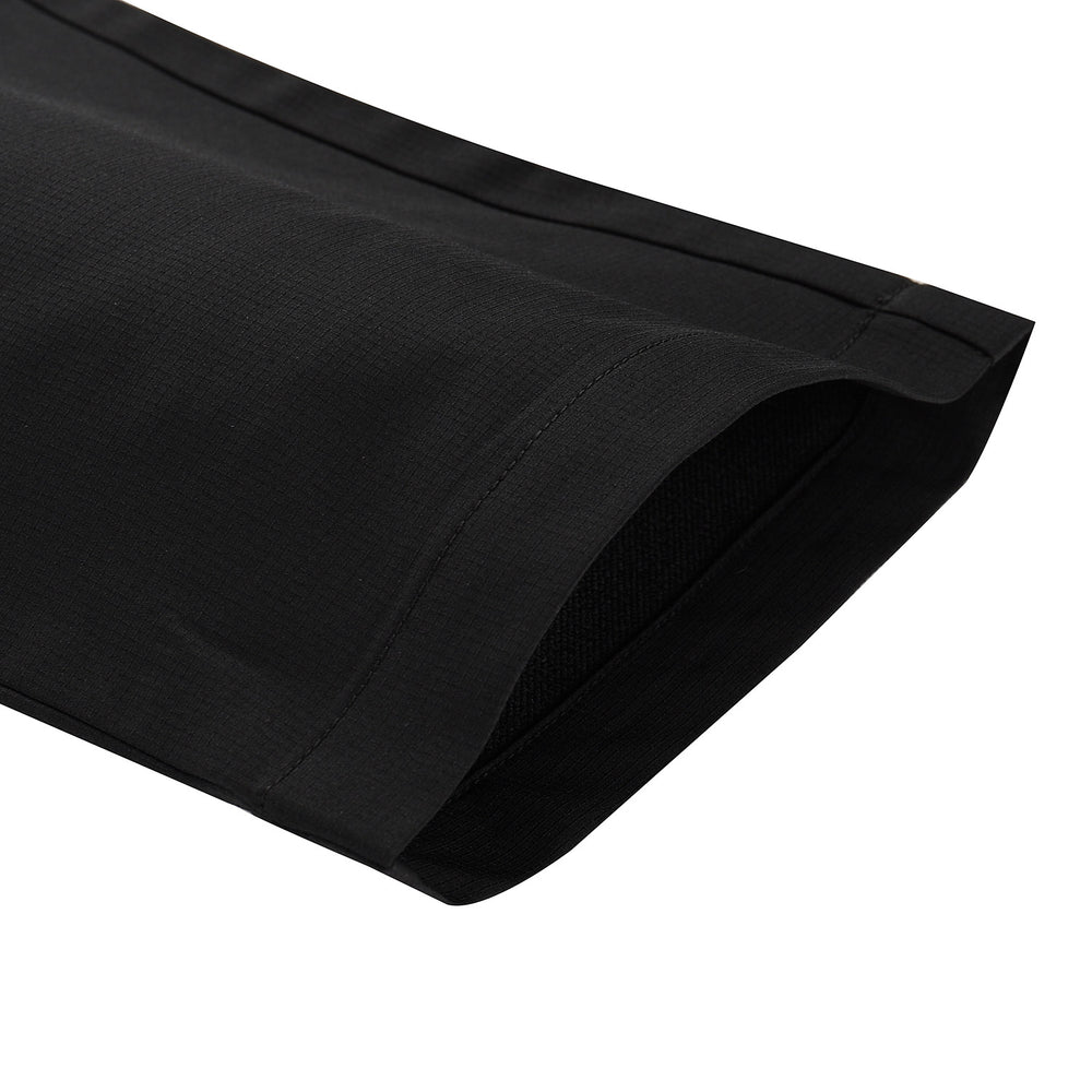svart