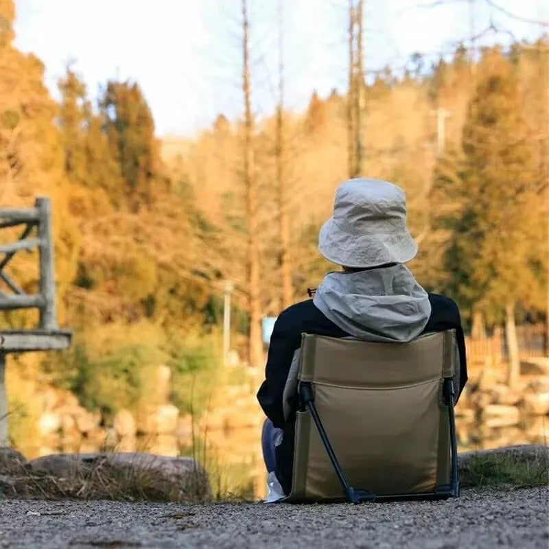 Vikbar strandstol – Lätt och stabil med bekvämt ryggstöd